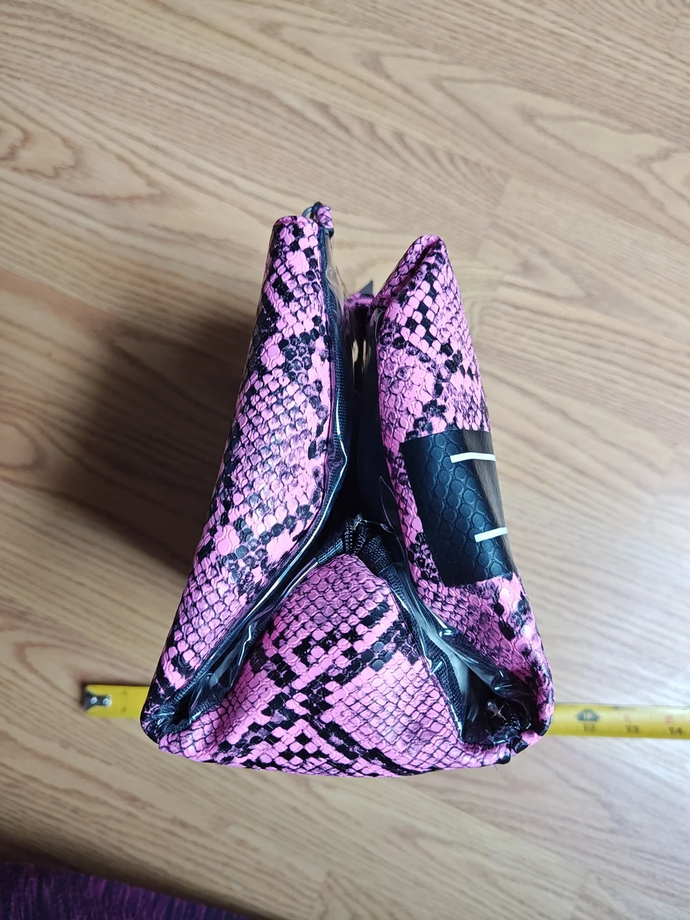 KENDALL + KYLIE Pink Snake Skin Hanging Toiletry Bag Makeup Organizer NWT